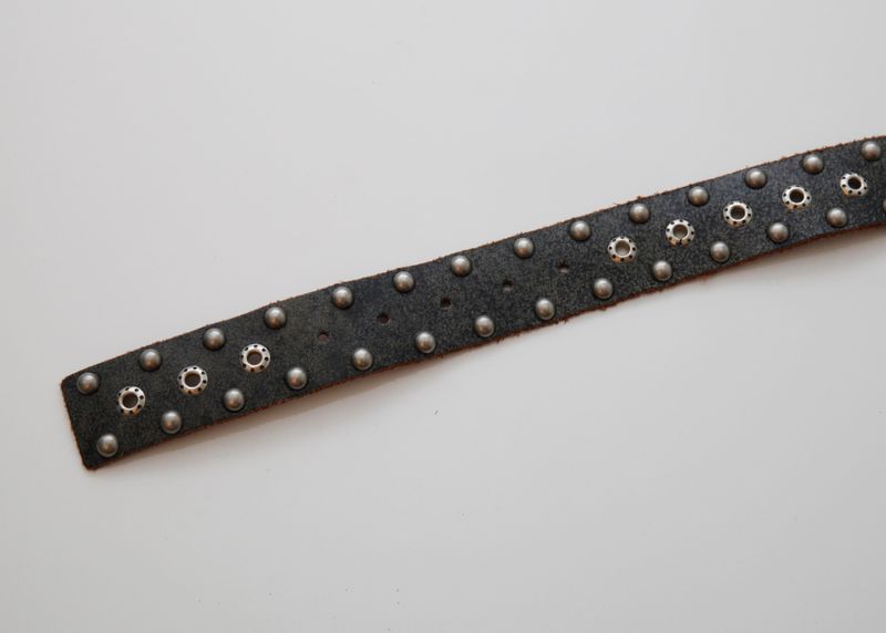 STUD LEATHER BELT