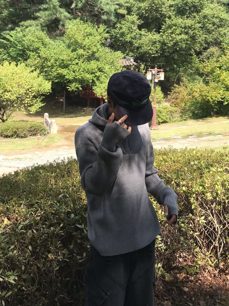 Rib Hood Half Zip-Up Knit