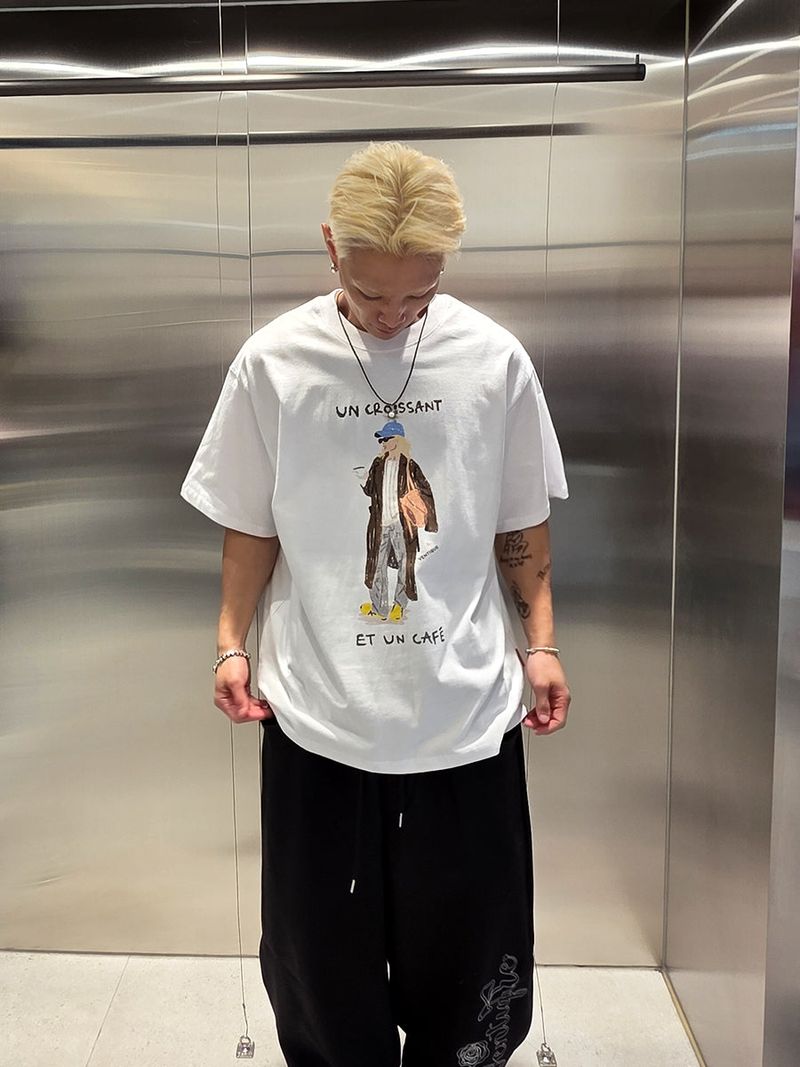 VENTIQUE（ベンティーク）の「VENTIQUE Croissant Tシャツ 2color（トップス）」