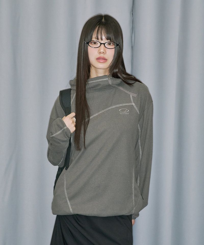 ODDSTUDIO（オッドスタジオ）の「ワッフルカバーステッチフードTシャツ - ブラウン（トップス）」