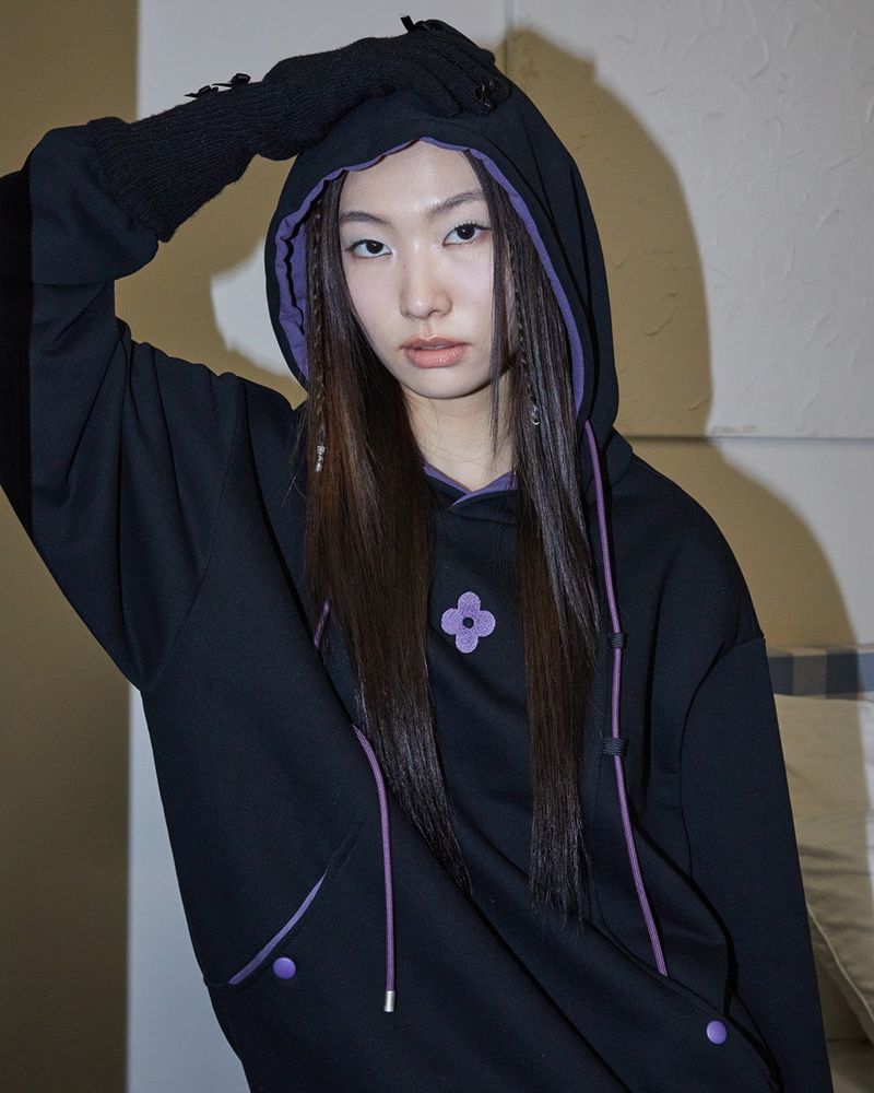 Fazed（フェイズド）の「Snap curve hoodie / black（Tops）」