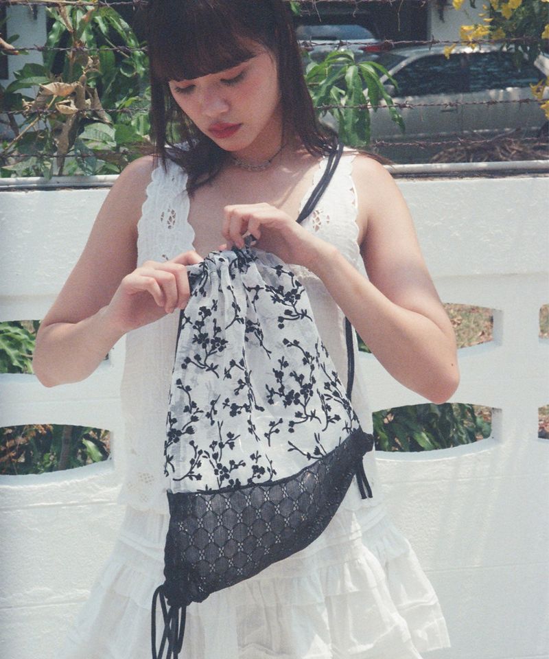 YAHN SISI(ヤーン シシ)の「 Lace Drawstring Bag - Flower(Bags)」