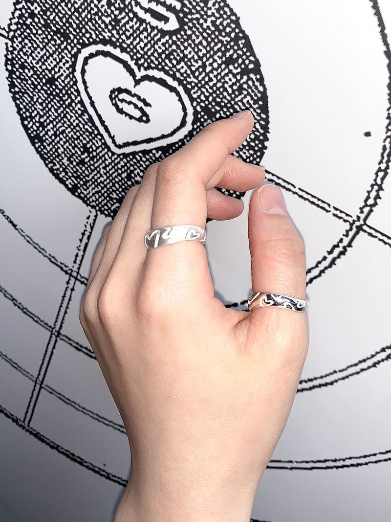 HEART TARGET WAVE RING