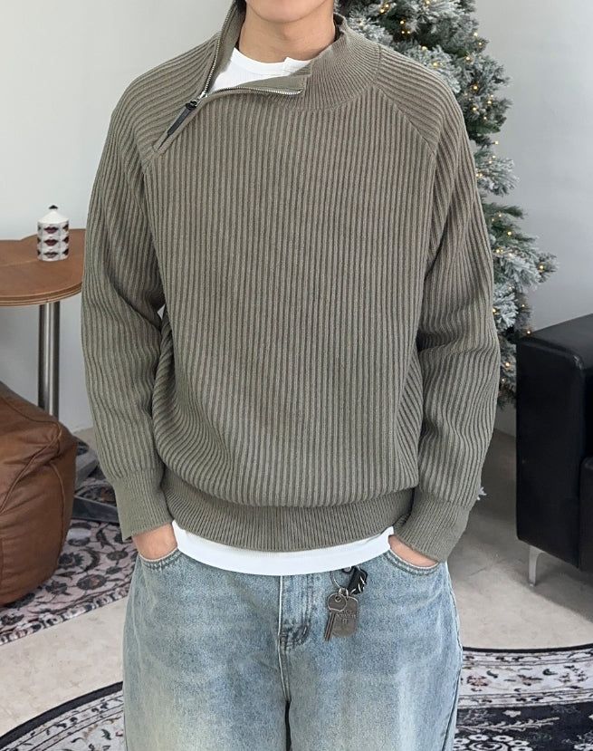 Rubed diagonal zip-up knit