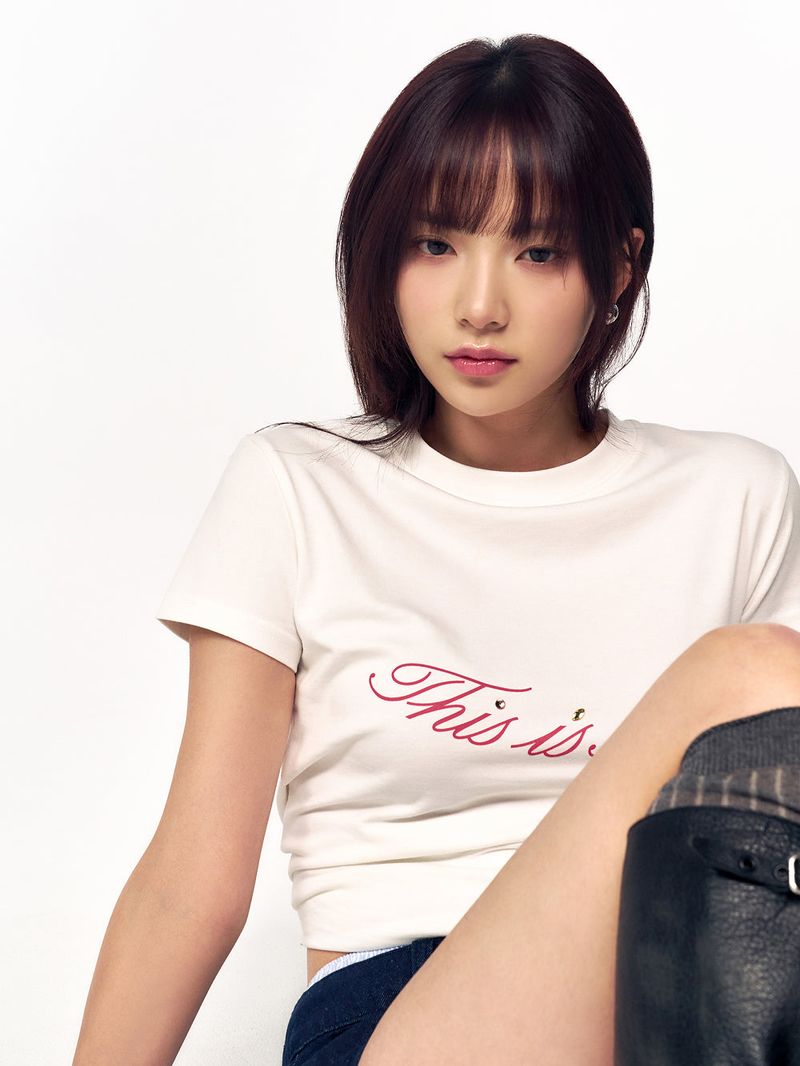 Cropped Signature Tee