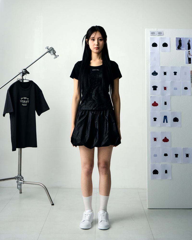 [UPDRAFT]PRINT COTTON CROP T-SHIRT BLACK