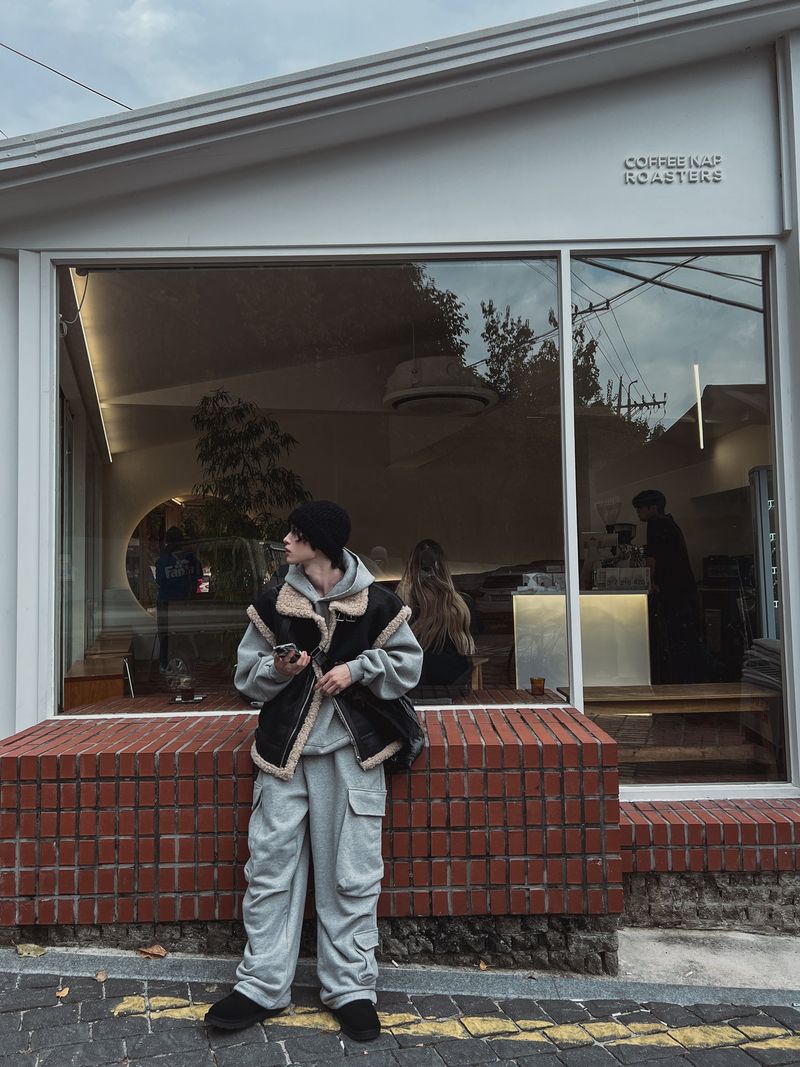 ハイネックバックルムートンベスト