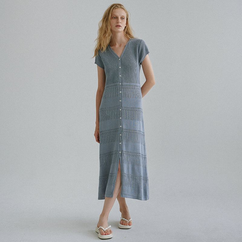 Button V knit dress