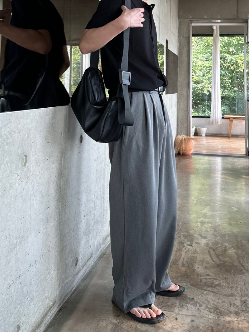 Maison two tuck banding slacks