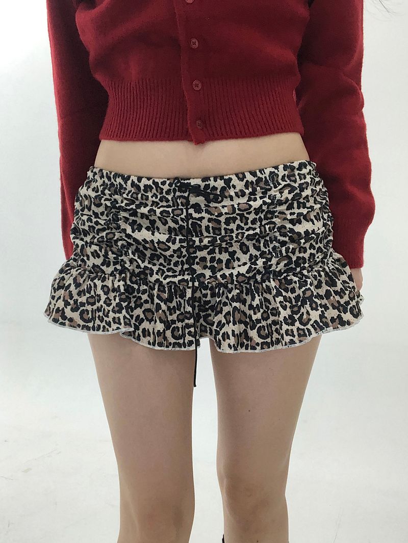onthenextpage（オンザネクストページ）の「Leopard Shirring Skirt Pants（Skirts）」