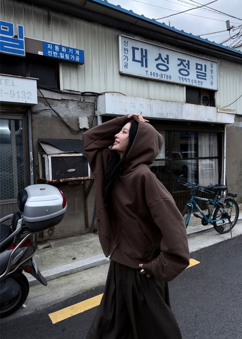 WOOHWA(ウファ)の「 EASE ZIP HOODIE(Tops)」