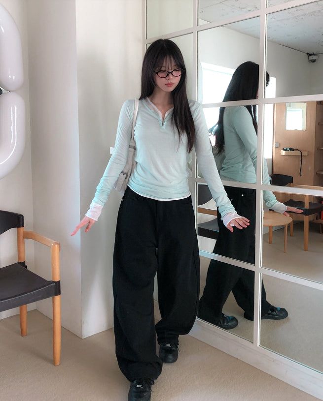 Lower See-through Hook V-Neck Long Sleeve