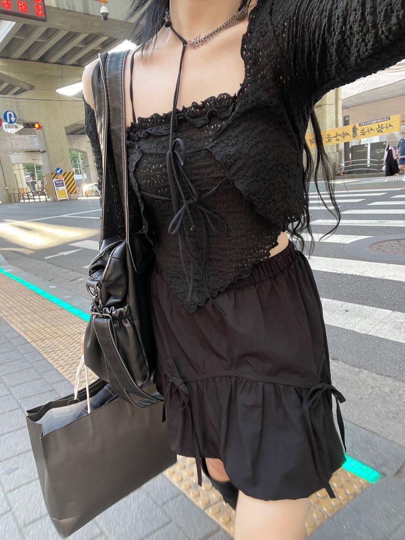heenytsuki（ヒニツキ）の「Neco Halterneck Sleeveless Bolero Cardigan set（）」