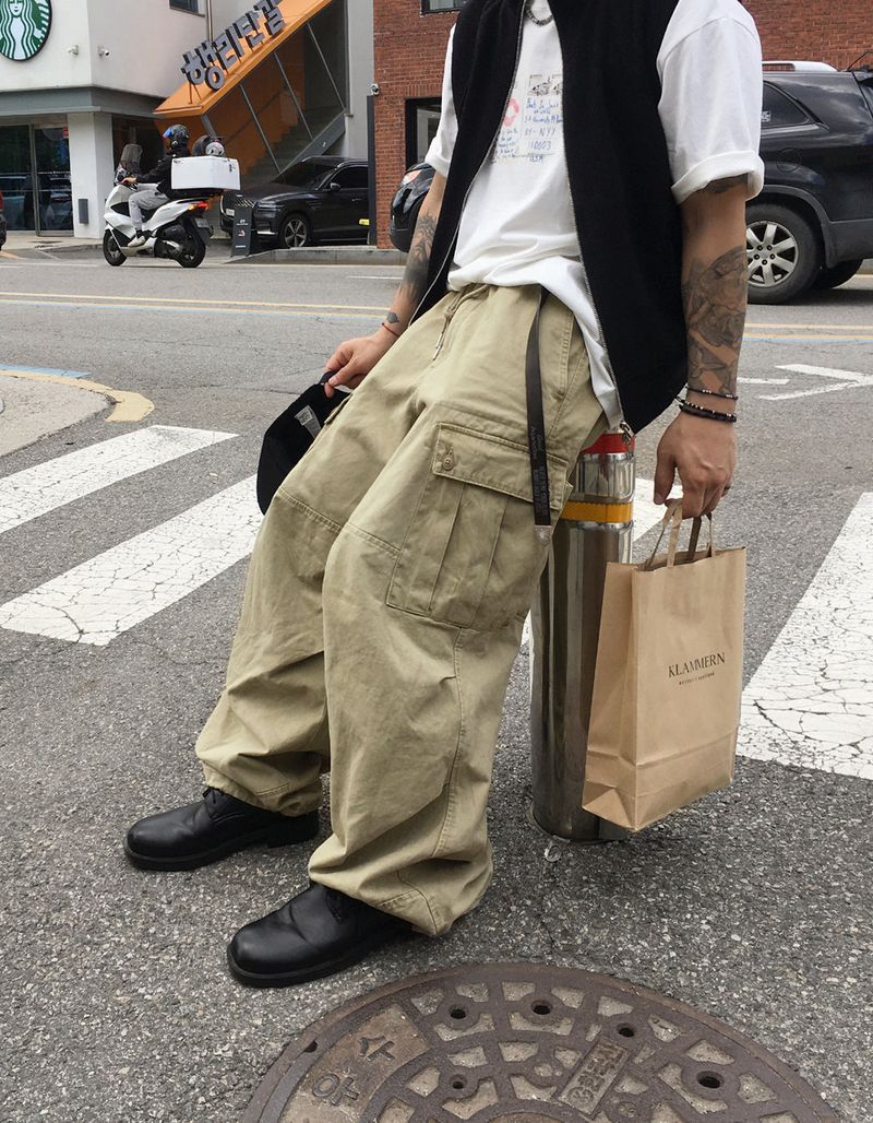 HOLY IN CODE(ホーリーインコード)の「No.1305ウォッシュドカーゴワイドパンツ (3color)(パンツ)」