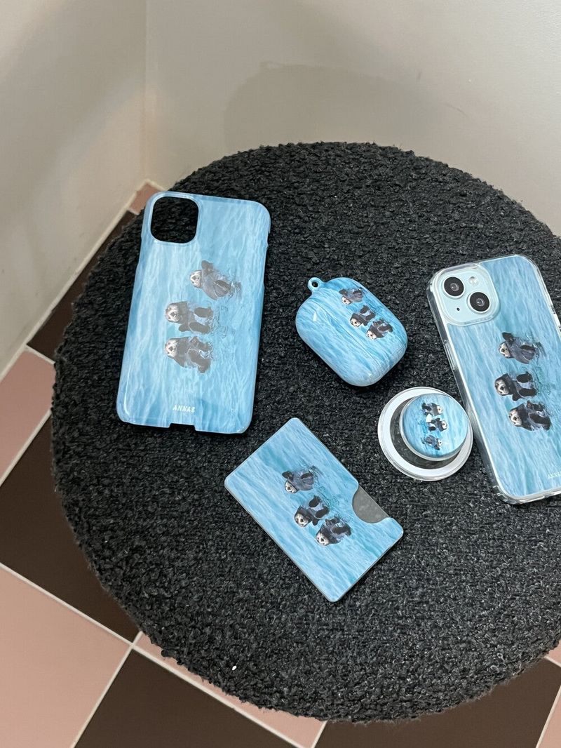 [sea otter triplets hard case]