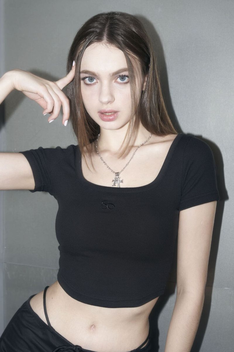 Seow（ソウ）の「 [Seow] Croped logo T-shirts, black（Tops）」