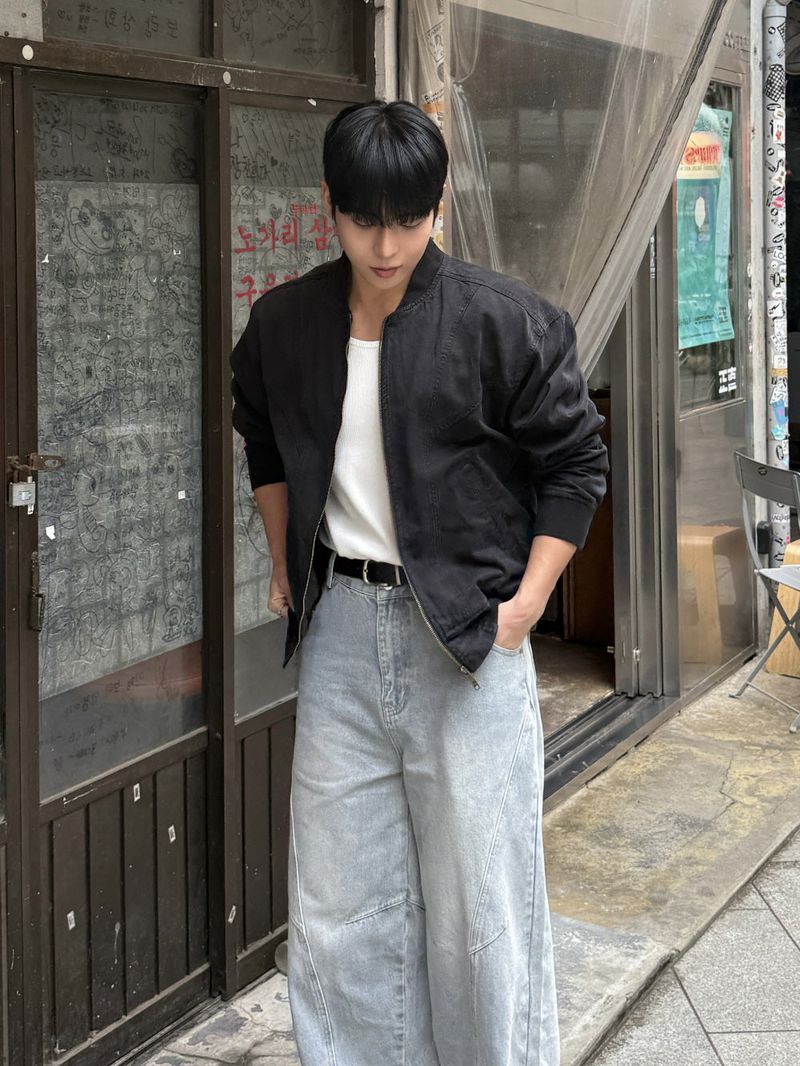 Dying washing cut varsity jacket