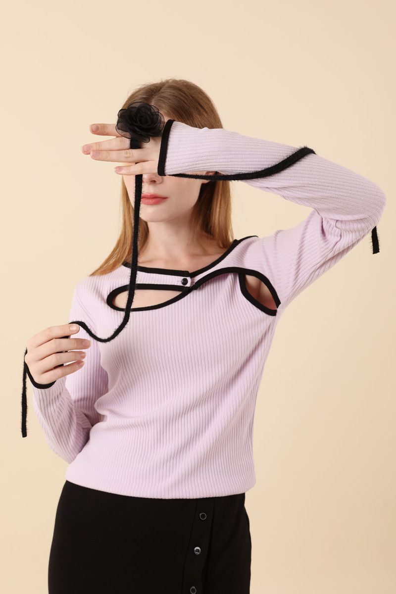 Line Contrast Slim T-shirt Purple