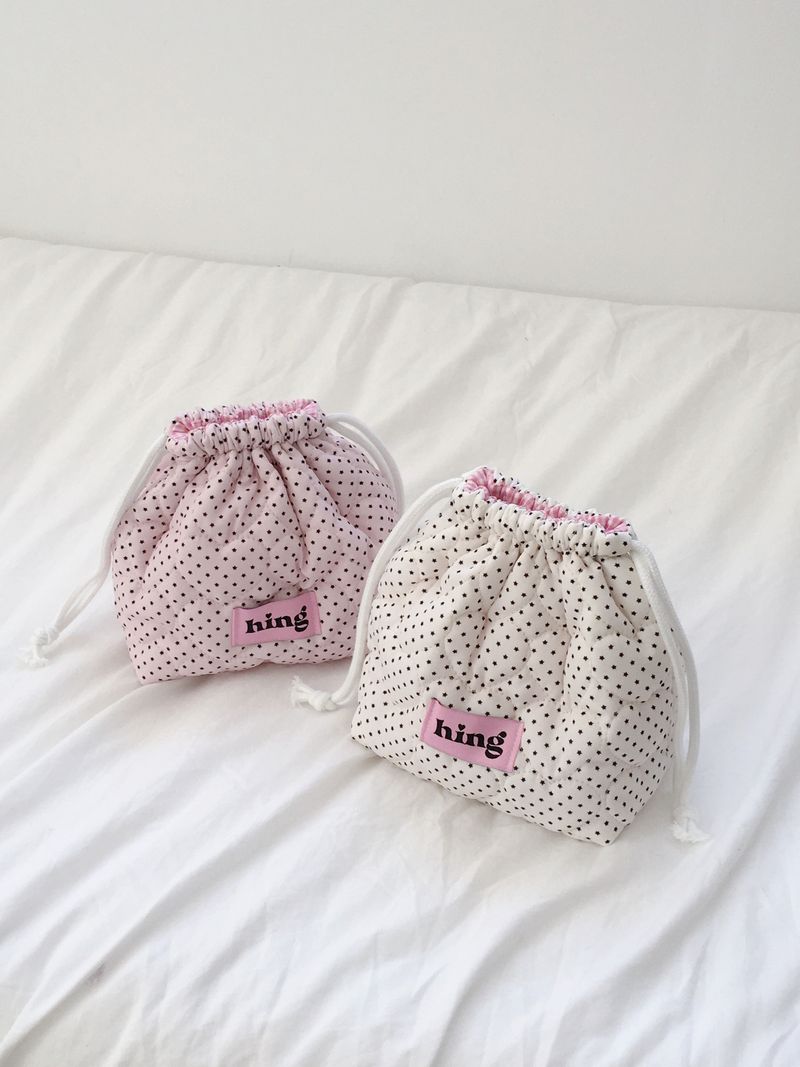 HING（ヒン）の「ベベ パディング ポーチ(2color)（スマホグッズ/小物）」