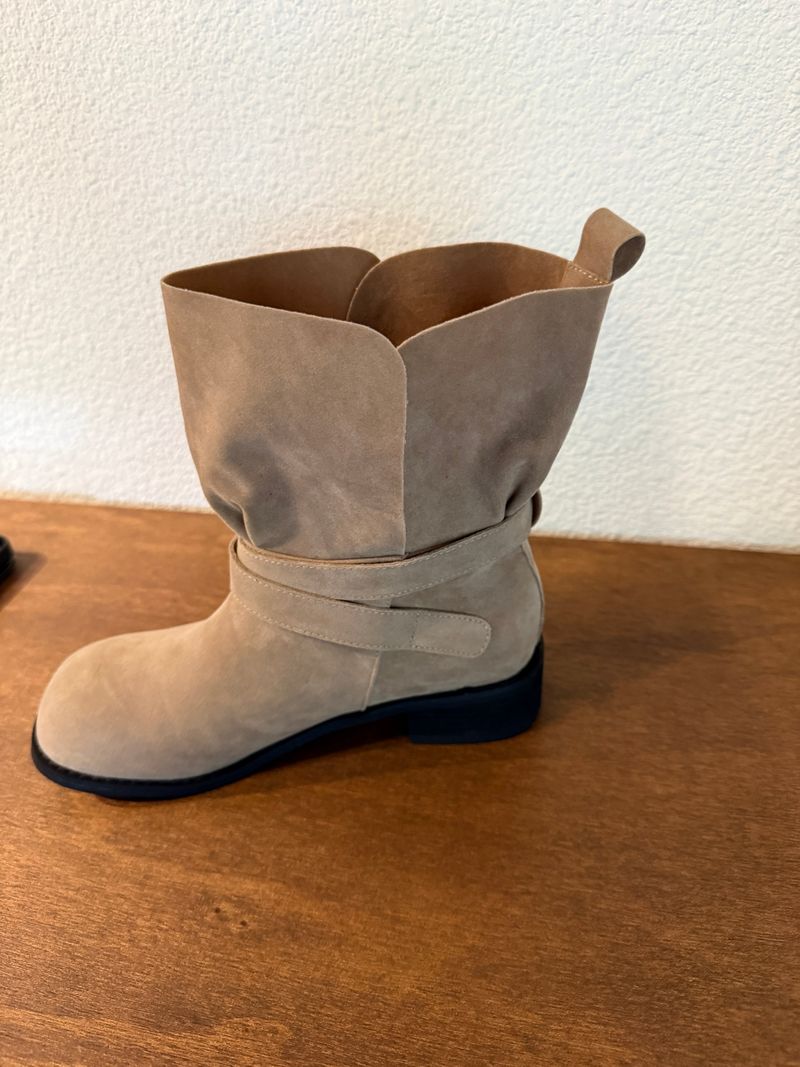 folder ankle boots