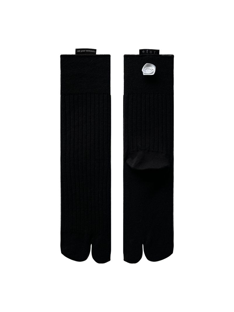 Rose Tabi Socks
