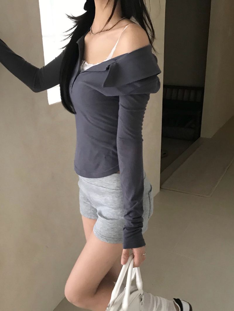 Reverse Two Way Button Collar Long Sleve Tee