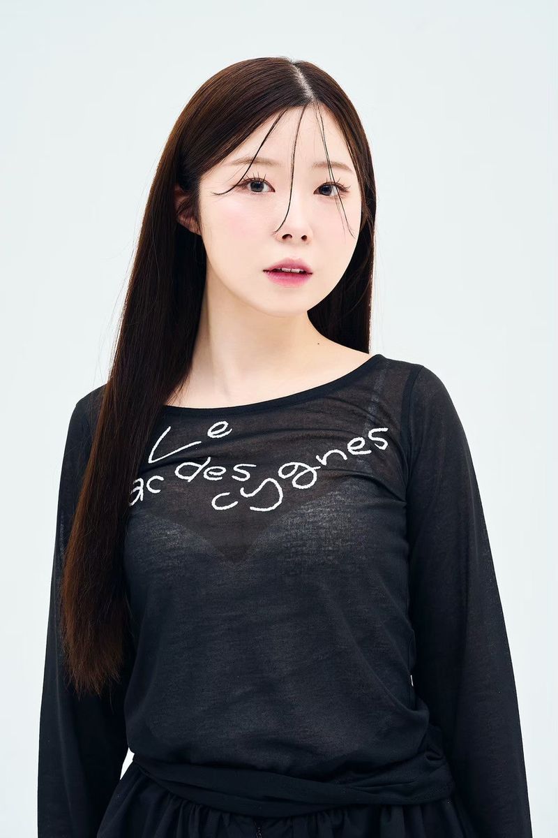 sheer logo TEE