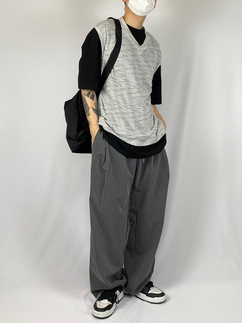 Boucle v neck layered vest