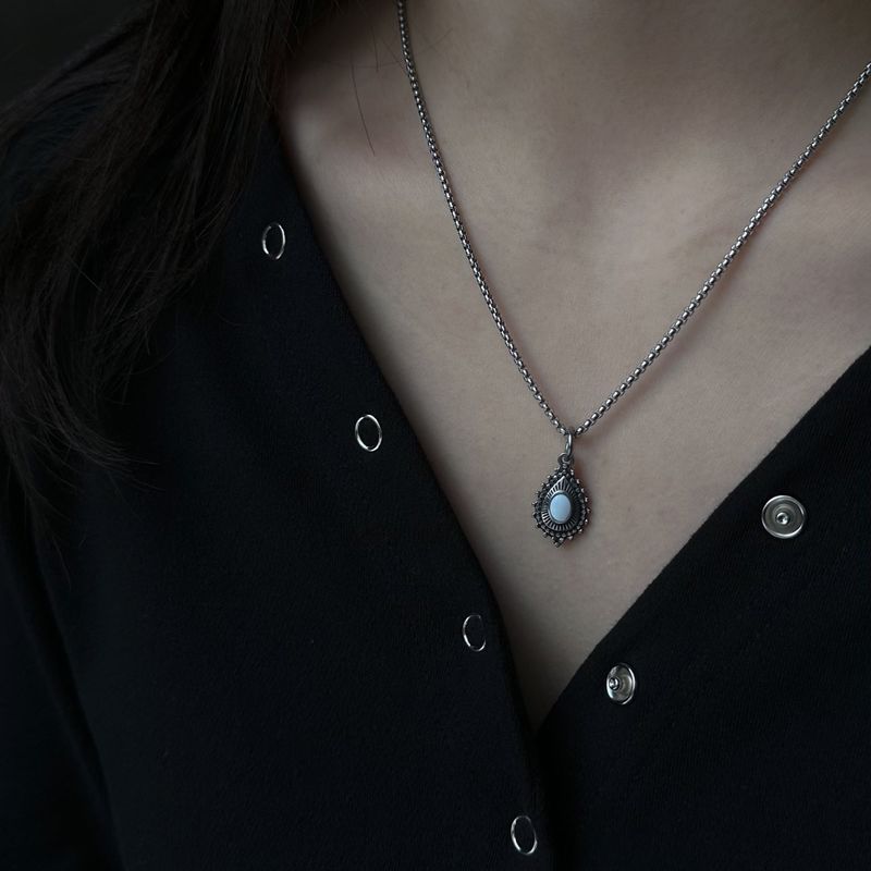 [MADE] White tear Necklace