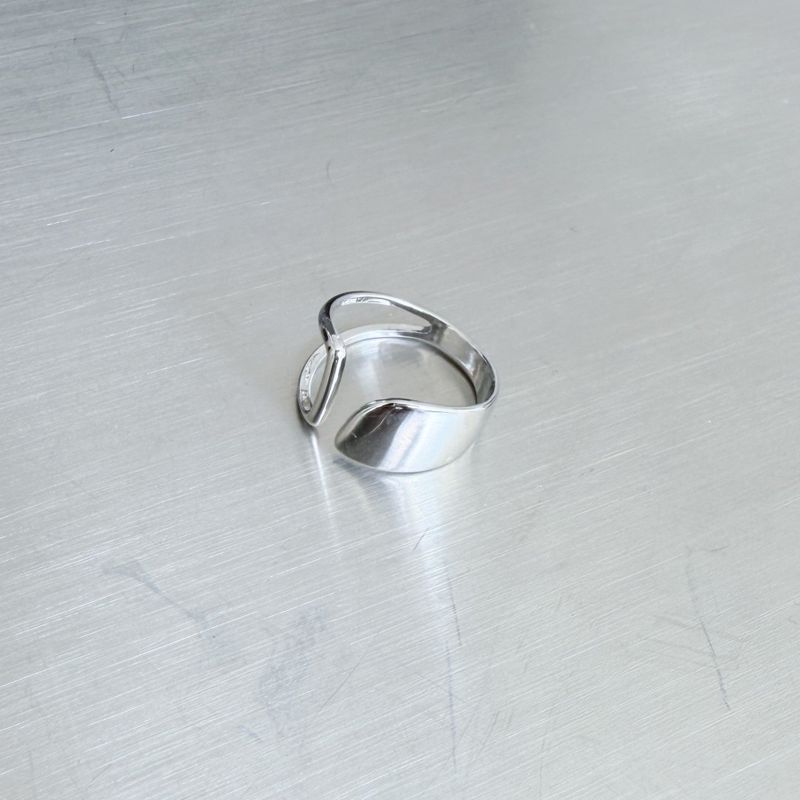 Void Frame Ring