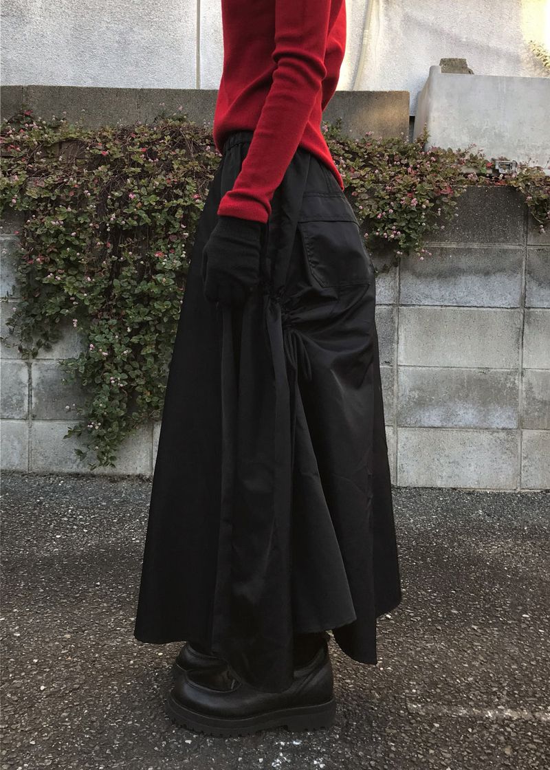  SHIRRING BACK POCKET SKIRT