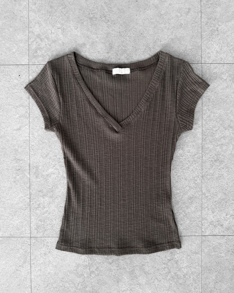 SOFT RIB V-NECK TEE