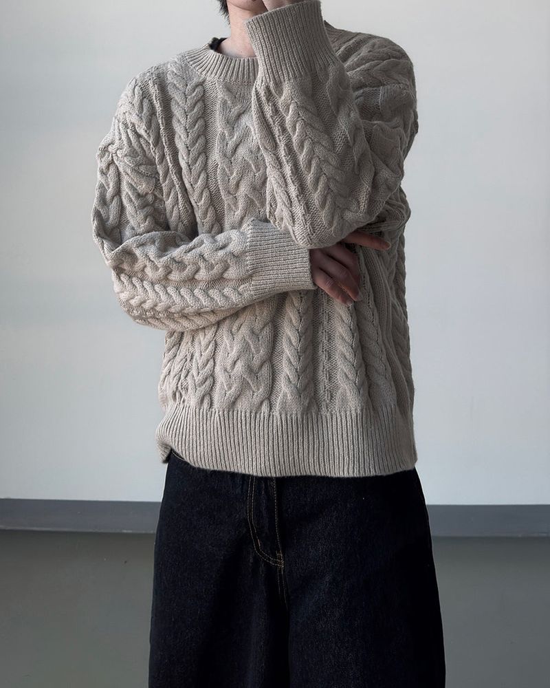 Cabbler Heavy Cable Knit Round Neck