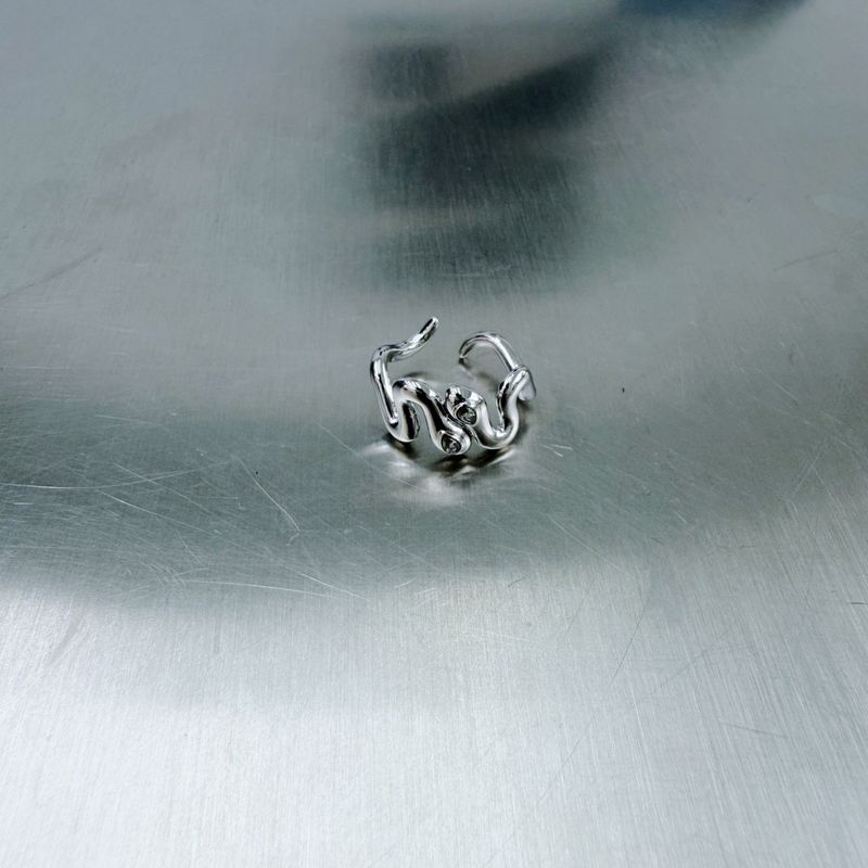 FADE MEET（フェードミート）の「Waveform Symmetry Open Ring（Accessories）」