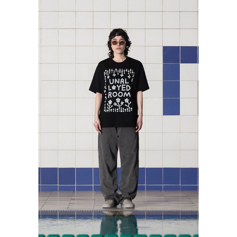 BUTTON LOGO T SHIRT / BLACK