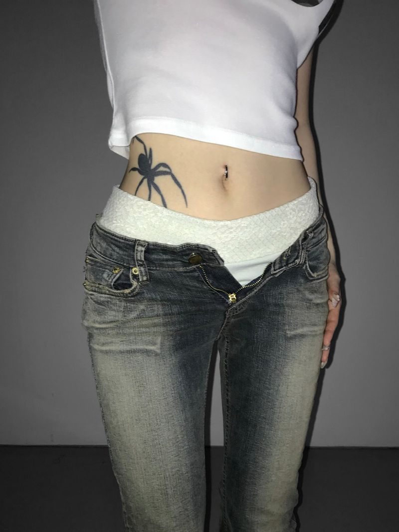 deeping washing tight denim