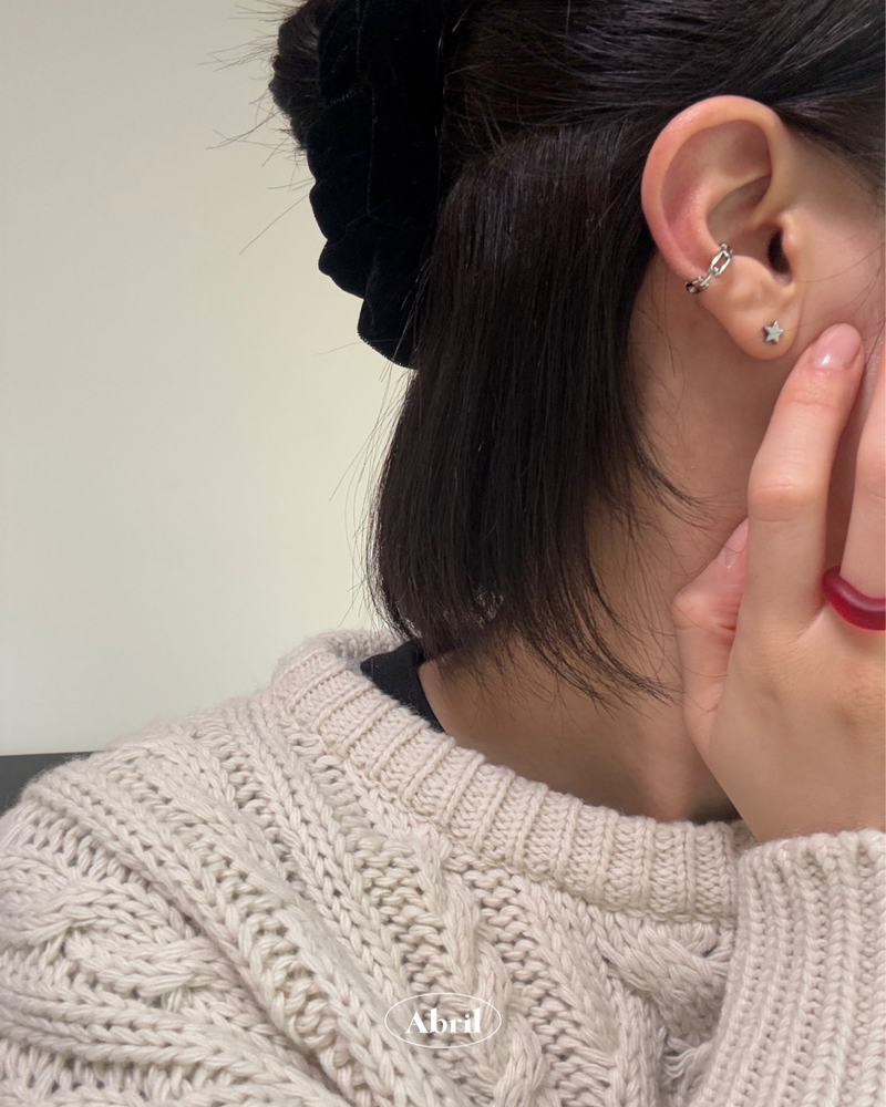 Mini Chain Ear cuff