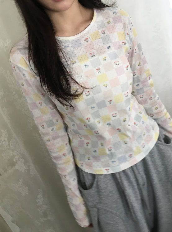 Hideni Flower Patchwork Punching T-shirt