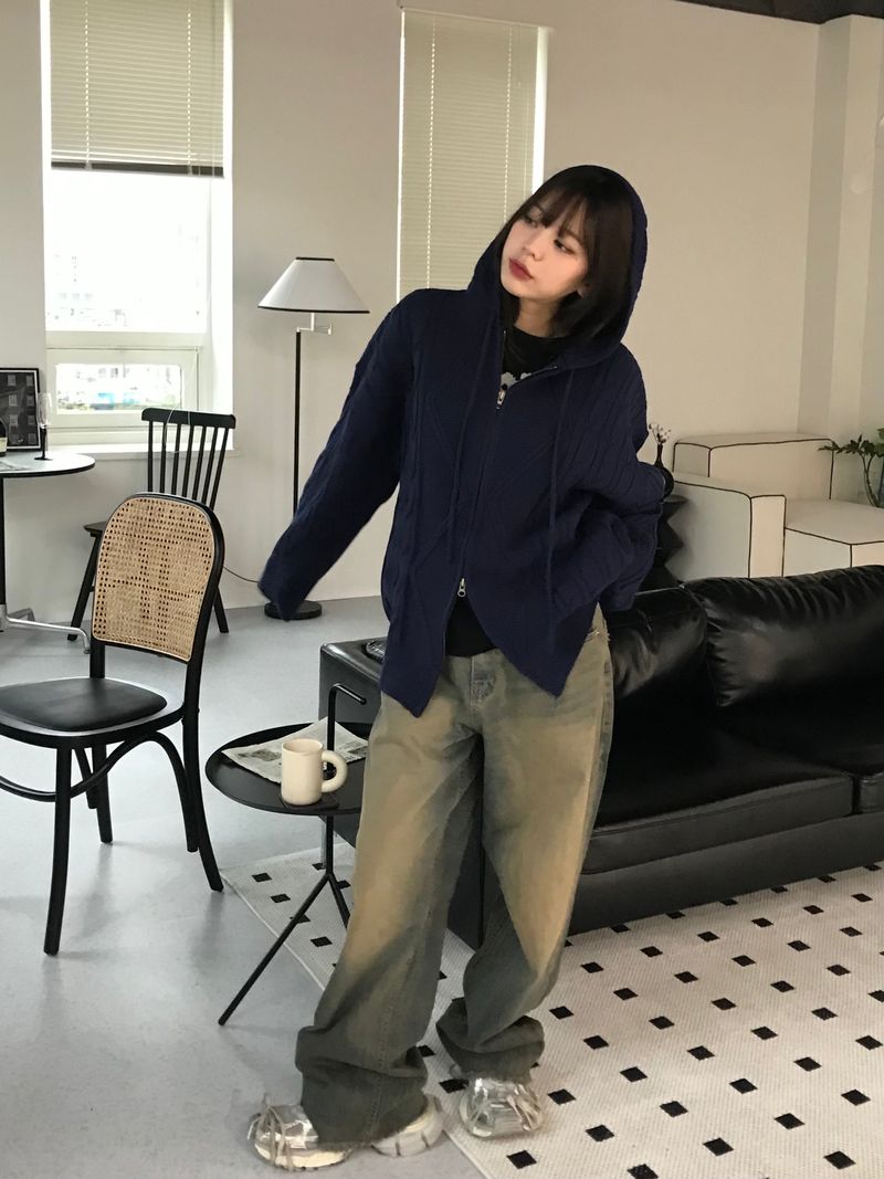 Millennial vintage wide denim