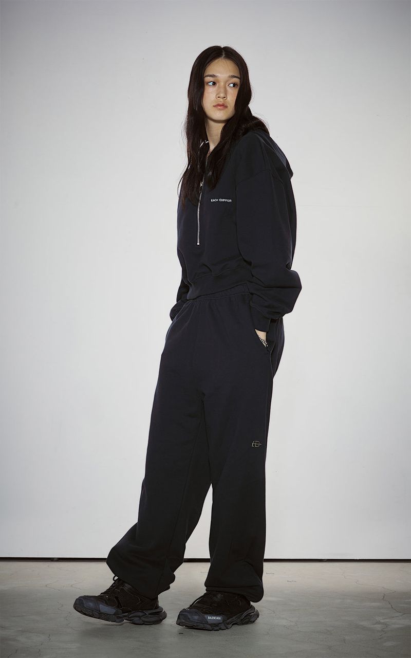 HAIF-ZIP HOODIE (CROP)_NAVY