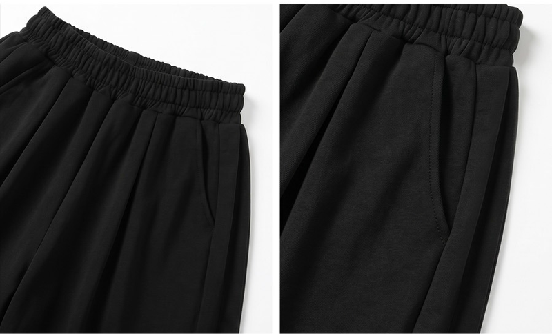 Balloon Curved Side Tuck Bermuda Pants Black