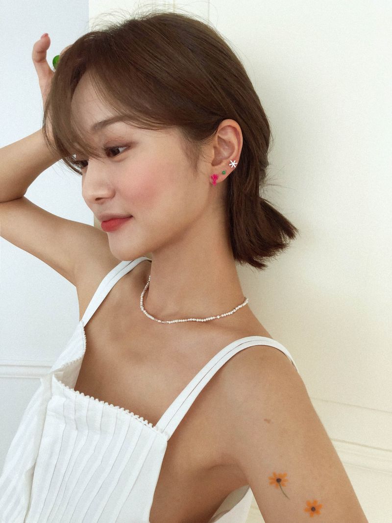 レインボードゥードゥルピアス (White)
