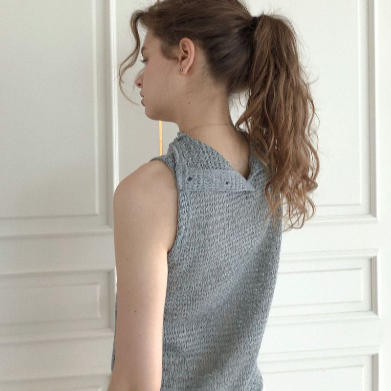 Elrocio neck vest (gray)
