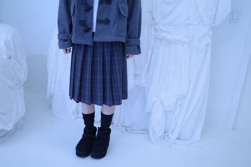 Bwin check midi pleats skirt
