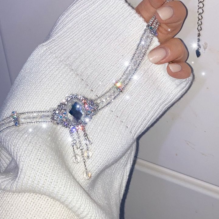 Elsa crystal choker