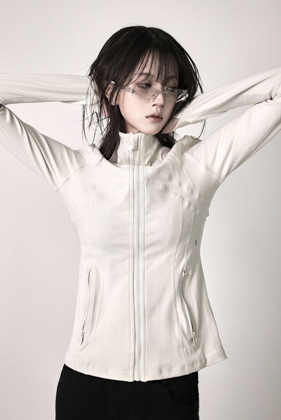 EEUN（イウン）の「26SS★ [ EEUN MADE ] Layer velvet zip-up（Tops）」