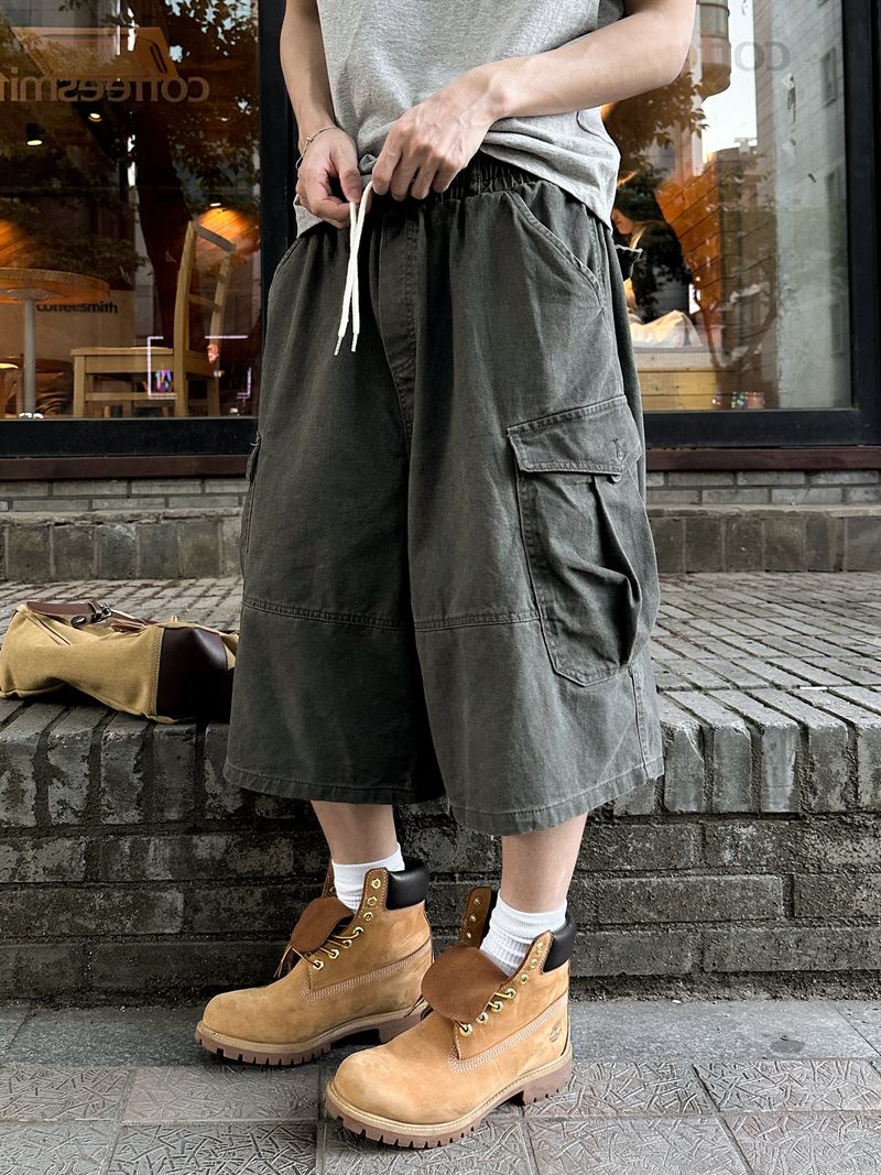 WHAT A LOOK（ワット ア ルック）の「バーンワイドバルーンカーゴバミューダパンツ（パンツ）」