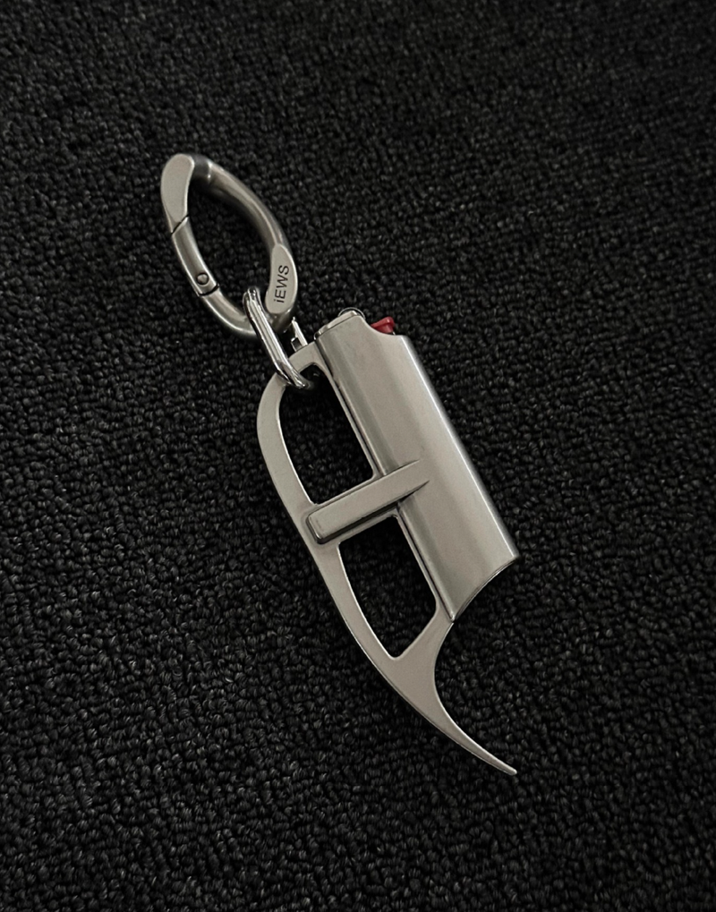 claw lighter keyring