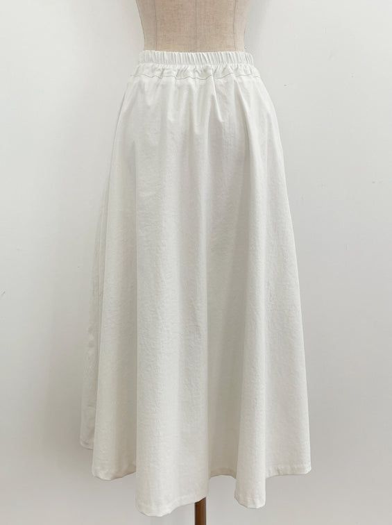Even Banding Flare Long Skirt