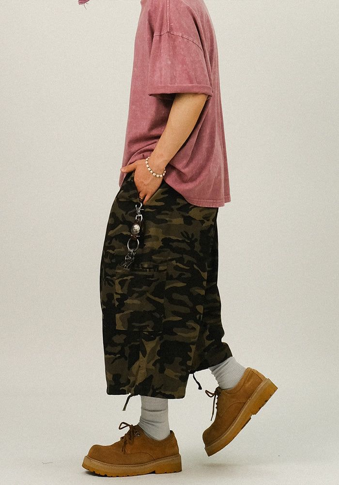 SEMIKAJI（セミカジ）の「DE カモフラ バミューダ バンディングパンツ（パンツ）」